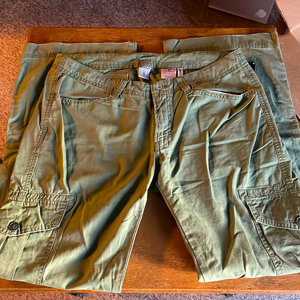 Lucky Brand low rise cargo pants NWT size 12/31
